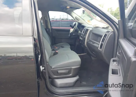 2017 Ram 1500 Tradesman 4X4 6'4 Box z USA, uszkodzony, nr VIN 1C6RR7ST4HS607359